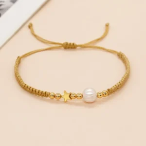 Armband med naturliga pärlor, guldpläterad